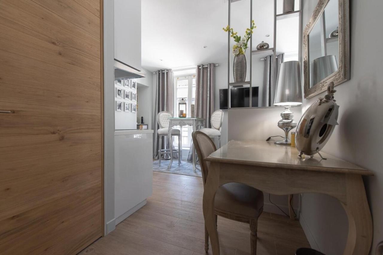Le Petit Prince- Studio Cosy 2 Pers -Metro Valmy ลียง ภายนอก รูปภาพ