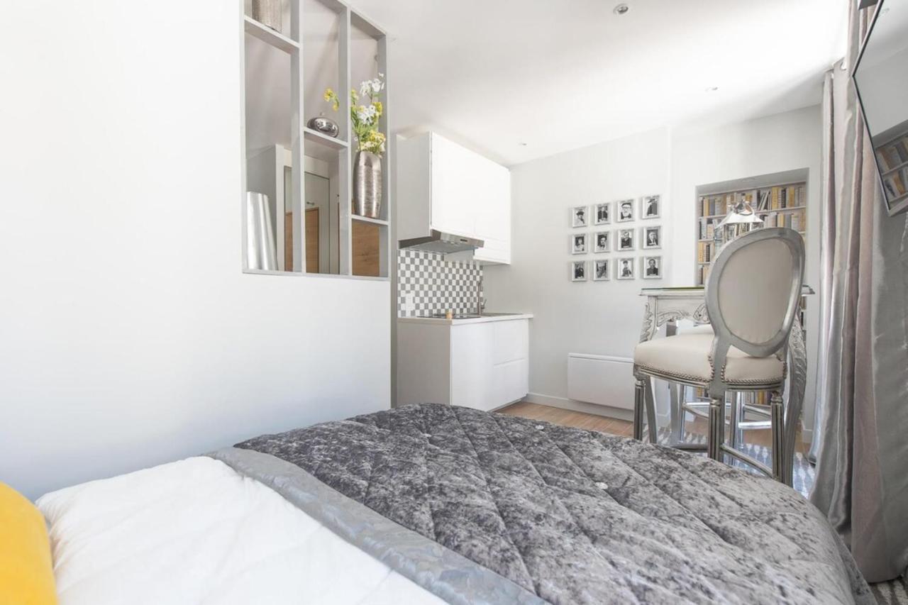 Le Petit Prince- Studio Cosy 2 Pers -Metro Valmy ลียง ภายนอก รูปภาพ